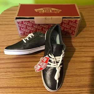 Vans -Winston Women’s 8.5m (New-never used)